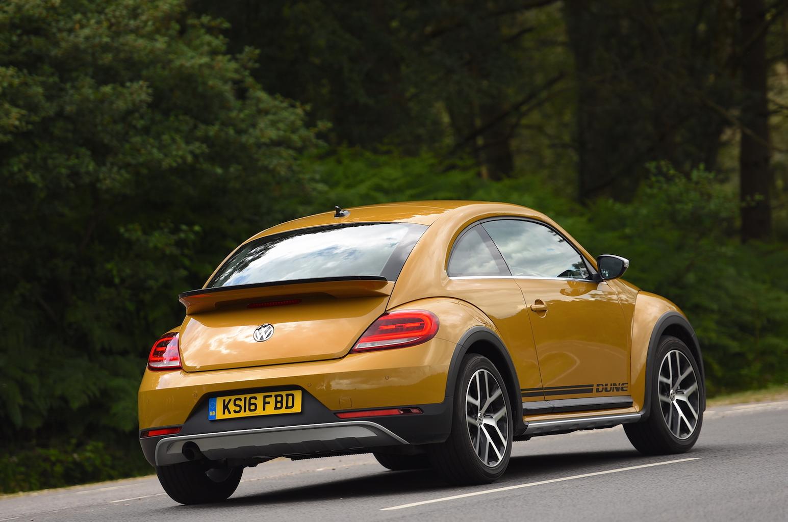 2016 Volkswagen Beetle 1.2 TSI 105 Dune review 2016 Volkswagen Beetle 1.2 TSI 105 Dune review
