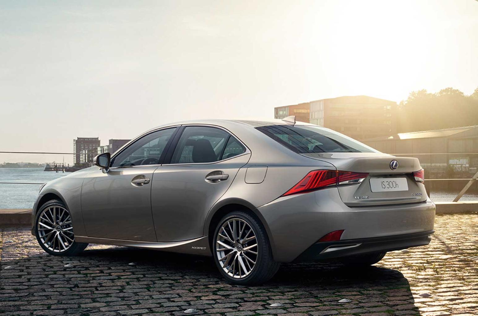 Facelifted Lexus IS revealed at Paris motor show Facelifted Lexus IS revealed at Paris motor show