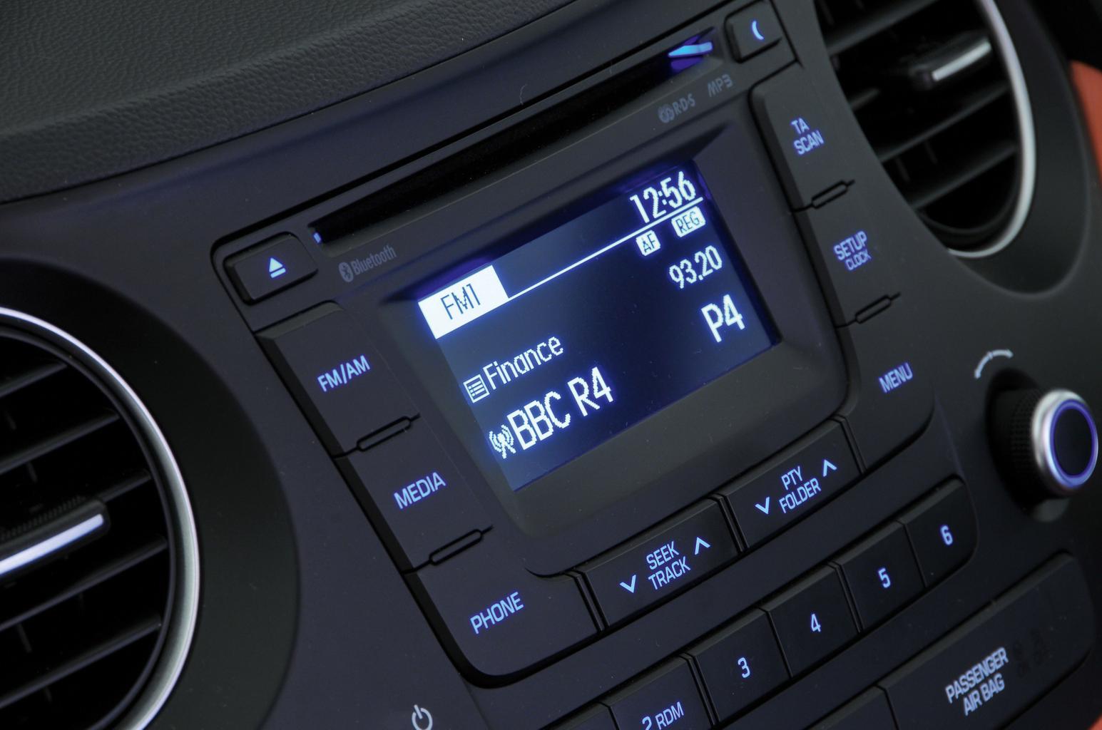 New Volkswagen Up vs Hyundai i10 vs Renault Twingo New Volkswagen Up vs Hyundai i10 vs Renault Twingo