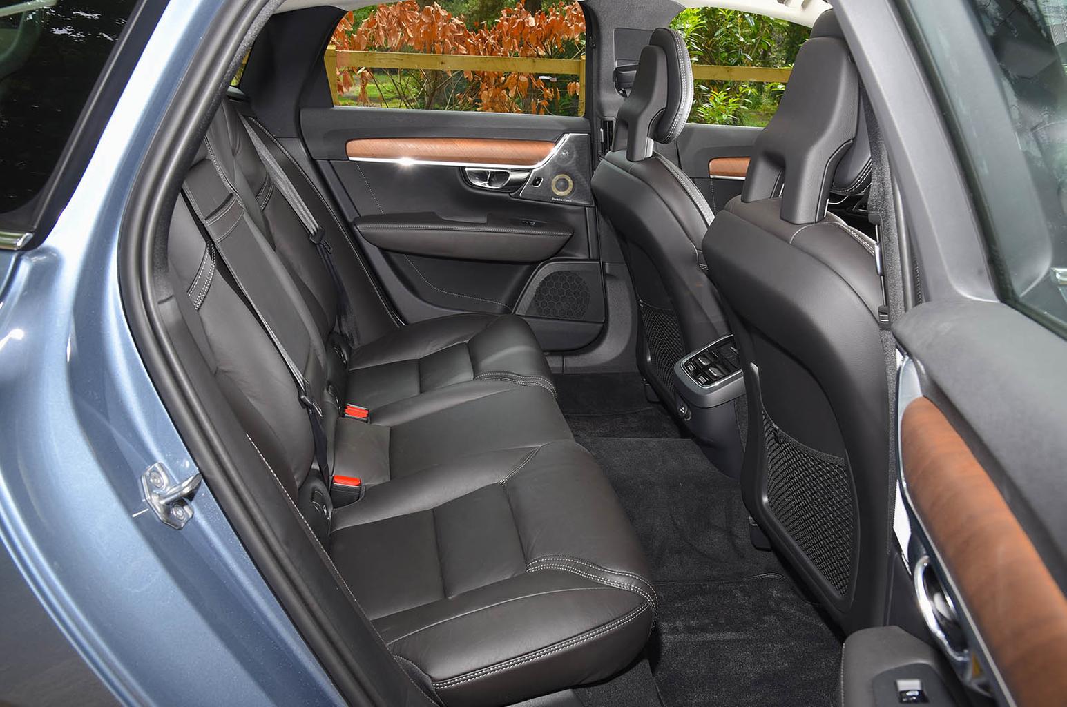 2016 Volvo S90 D4 review 2016 Volvo S90 D4 review