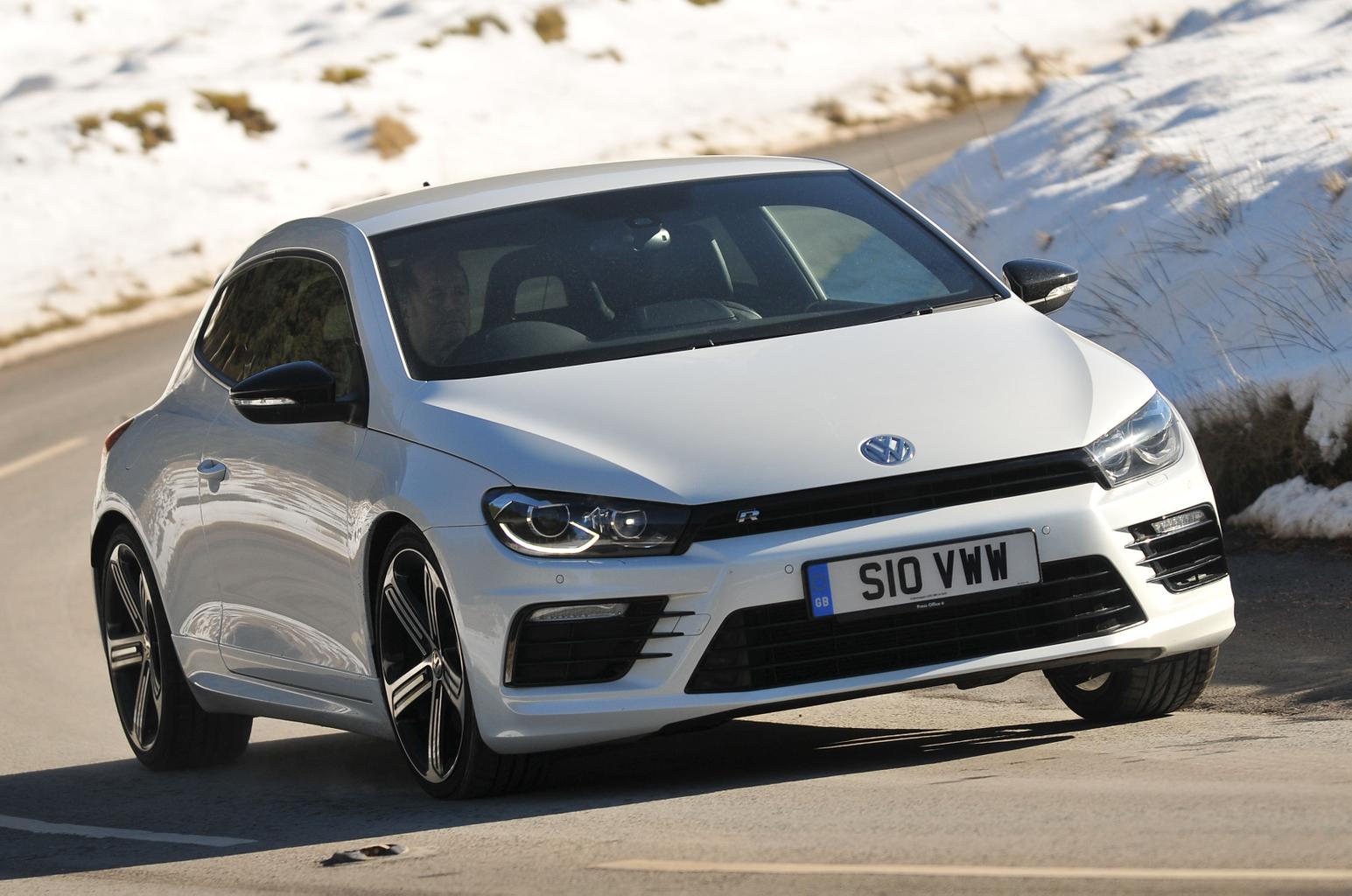Audi TT vs VW Scirocco Audi TT vs VW Scirocco