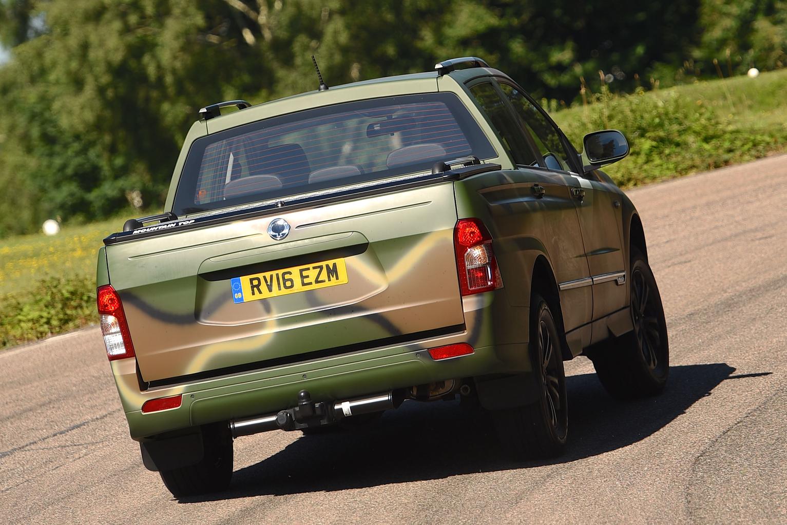 2016 Ssangyong Korando Sports DMZ review 2016 Ssangyong Korando Sports DMZ review