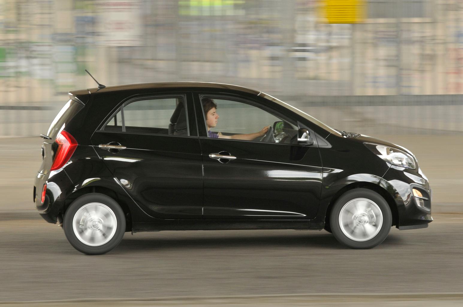 Used test: Fiat 500 vs Kia Picanto vs Hyundai i10 Used test: Fiat 500 vs Kia Picanto vs Hyundai i10