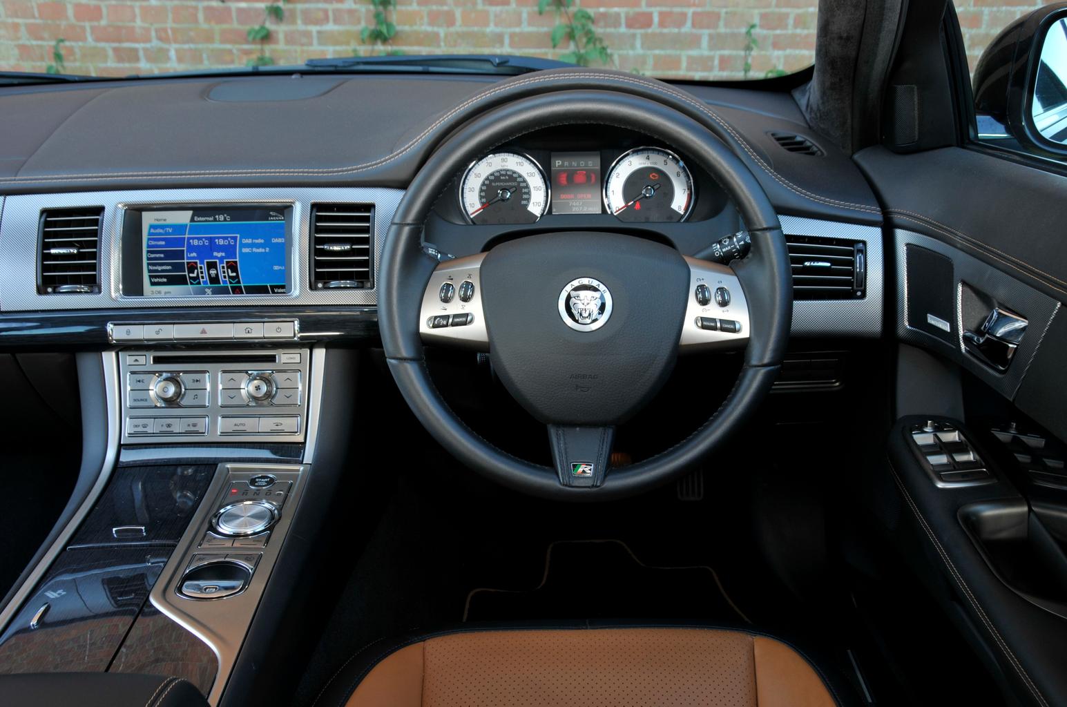 Used test: Porsche Panamera vs Jaguar XFR Used test: Porsche Panamera vs Jaguar XFR