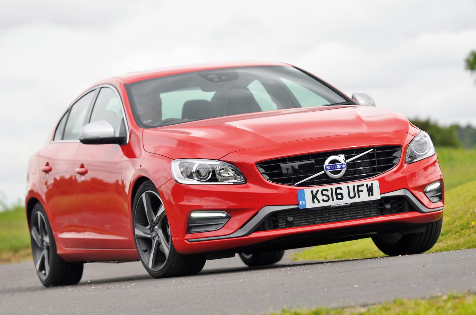 Skoda Superb vs Ford Mondeo vs Volvo S60 Skoda Superb vs Ford Mondeo vs Volvo S60