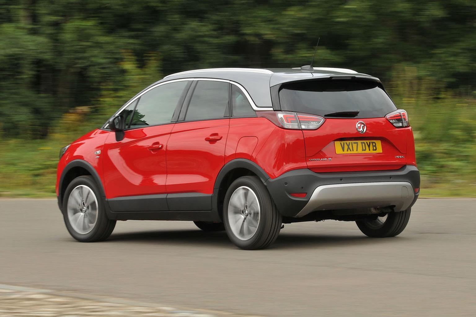 New Vauxhall Crossland X & Renault Captur vs Suzuki Vitara New Vauxhall Crossland X & Renault Captur vs Suzuki Vitara