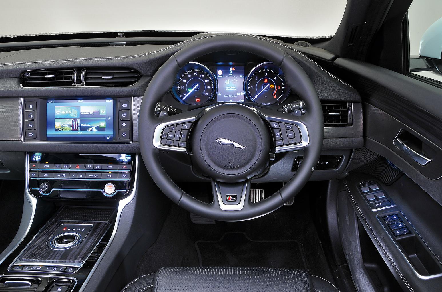 Audi A7 Sportback vs BMW 5 Series vs Jaguar XF Audi A7 Sportback vs BMW 5 Series vs Jaguar XF