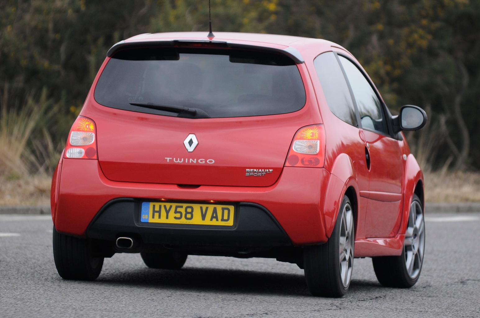 Used test: Renault Twingo Renault Sport vs Fiat 500 Abarth vs Mitsubishi Colt Ralliart Used test: Renault Twingo Renault Sport vs Fiat 500 Abarth vs Mitsubishi Colt Ralliart
