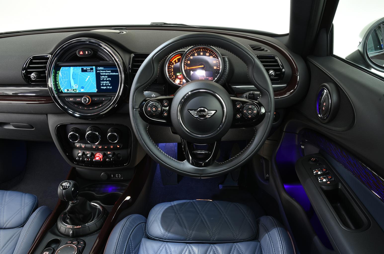 Audi A3 vs Mini Clubman Audi A3 vs Mini Clubman