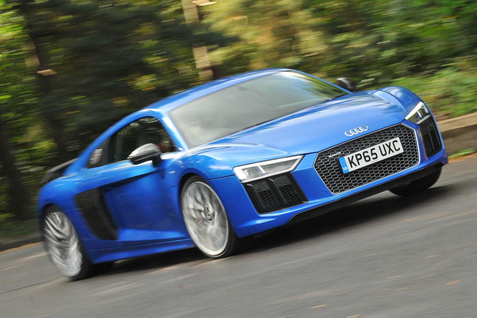 New Honda NSX vs Audi R8 New Honda NSX vs Audi R8
