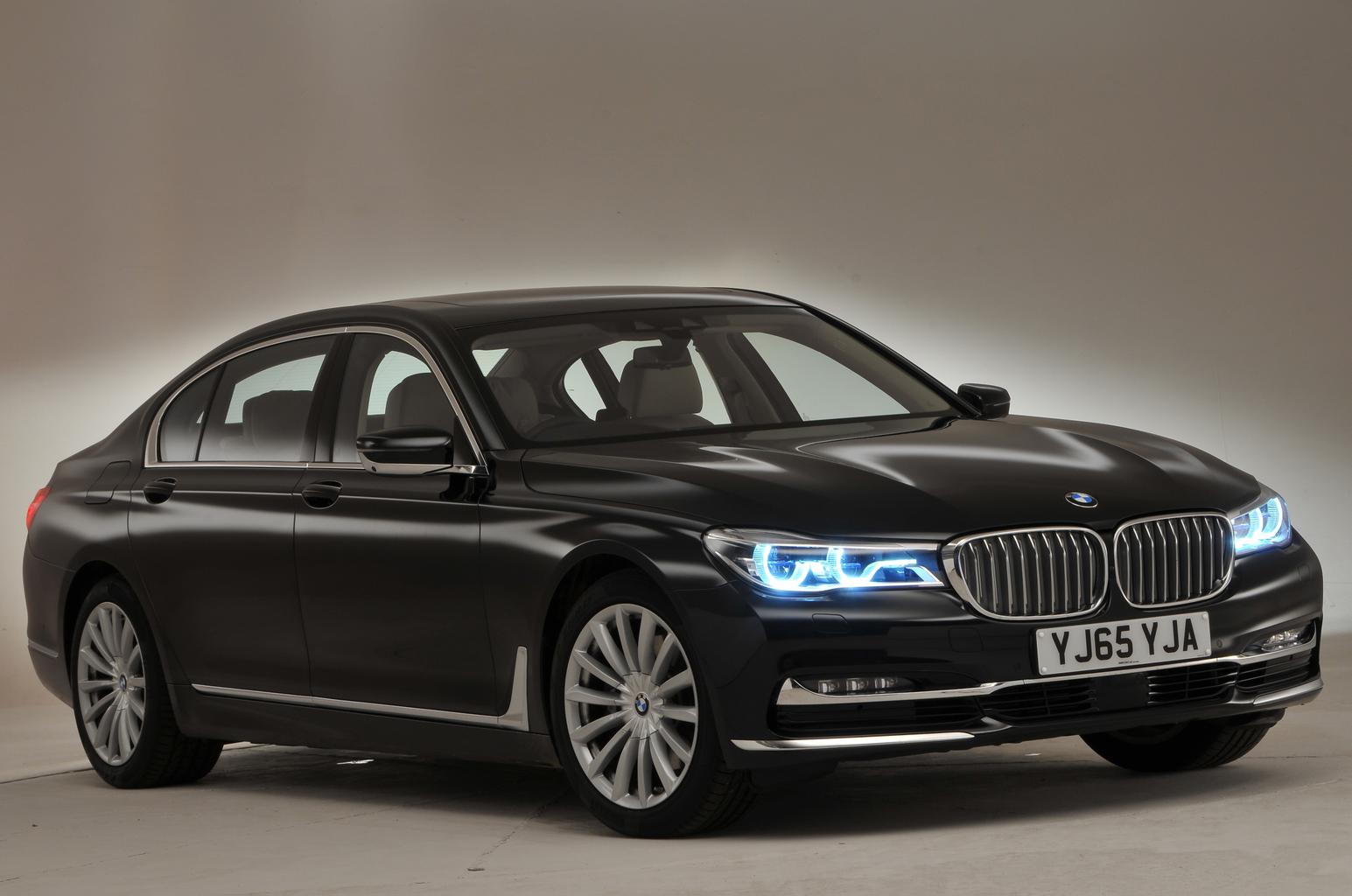 New BMW 7 Series vs Mercedes S-Class New BMW 7 Series vs Mercedes S-Class