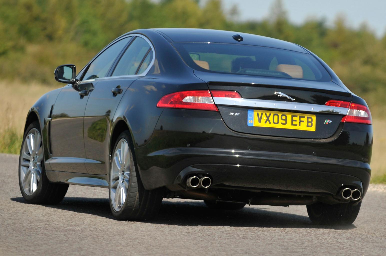 Used test: Porsche Panamera vs Jaguar XFR Used test: Porsche Panamera vs Jaguar XFR