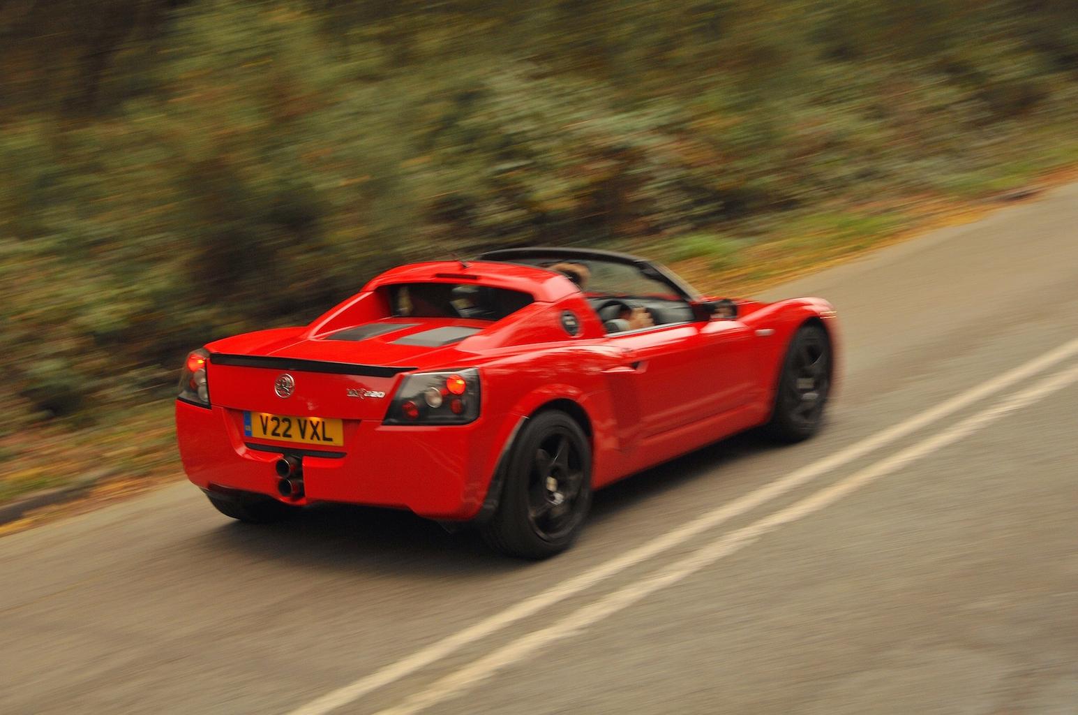Vauxhall VX220 – Rewind Wednesday Vauxhall VX220 – Rewind Wednesday
