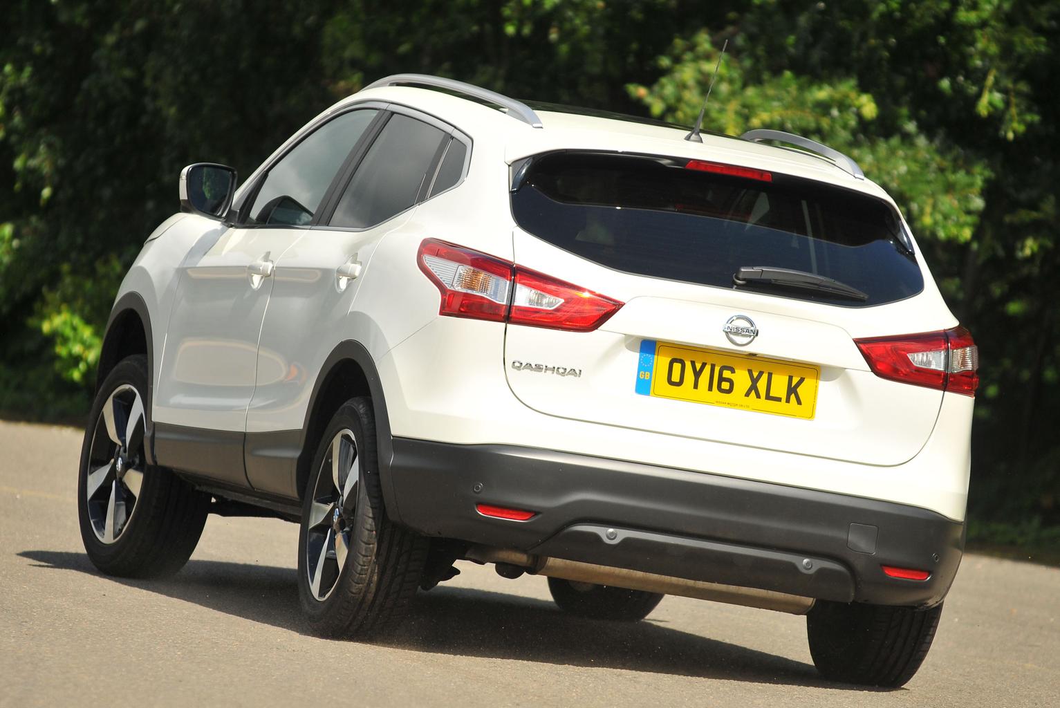 Seat Ateca vs Nissan Qashqai and Kia Sportage Seat Ateca vs Nissan Qashqai and Kia Sportage