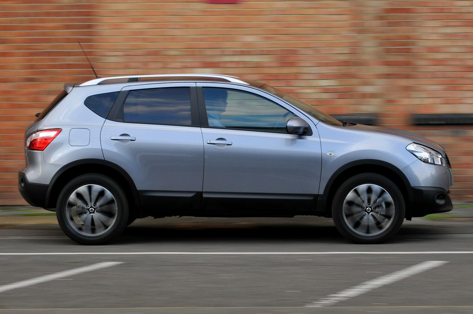 Used SUVs tested: Nissan Qashqai vs Peugeot 3008 vs Skoda Yeti Used SUVs tested: Nissan Qashqai vs Peugeot 3008 vs Skoda Yeti