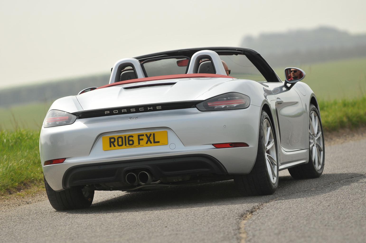 Porsche 718 Boxster S vs Audi TTS Roadster Porsche 718 Boxster S vs Audi TTS Roadster