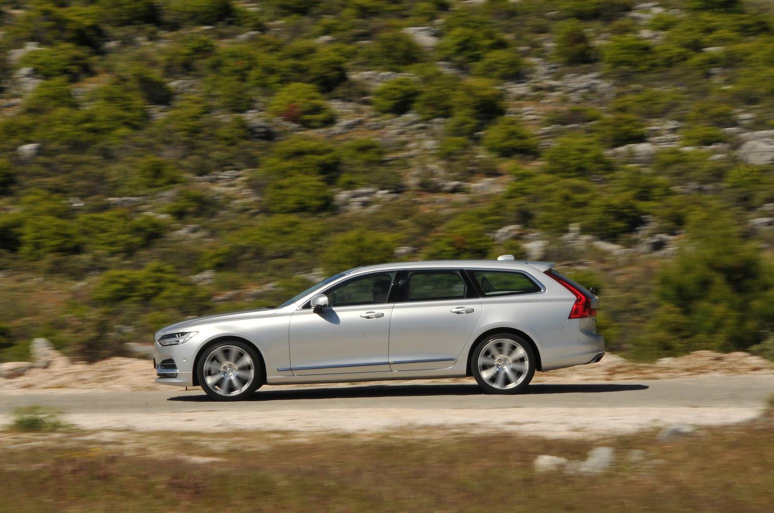 2016 Volvo V90 D5 review 2016 Volvo V90 D5 review