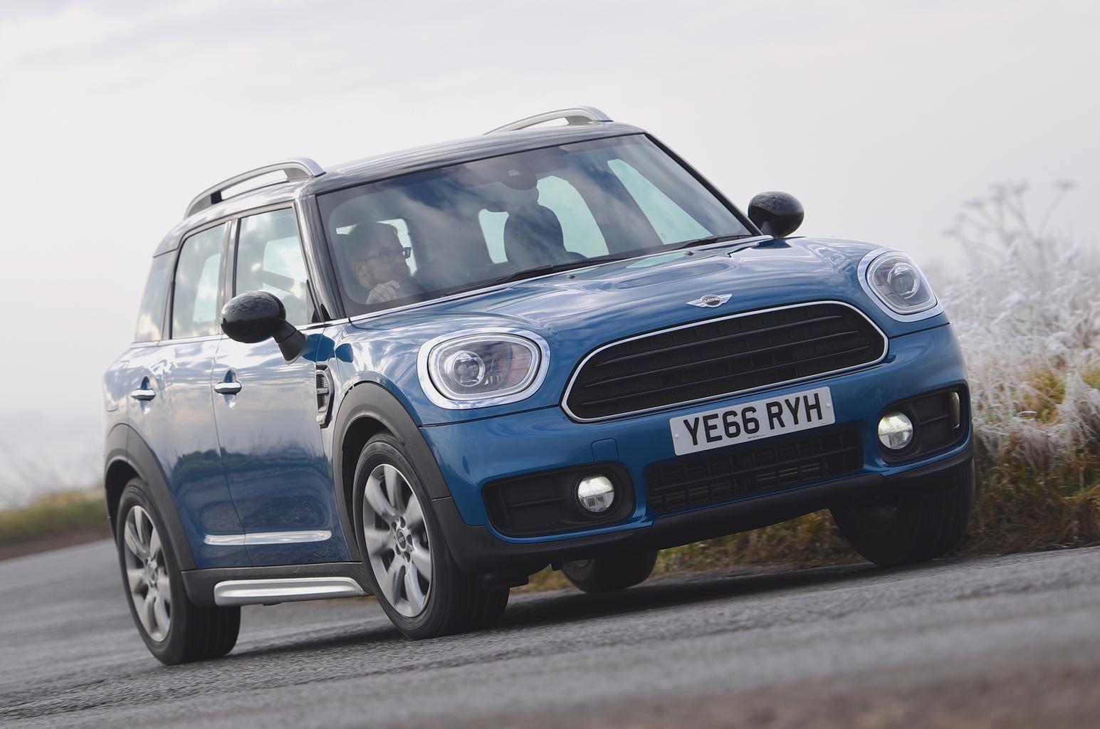 Mini Countryman vs Audi Q2 and Seat Ateca Mini Countryman vs Audi Q2 and Seat Ateca