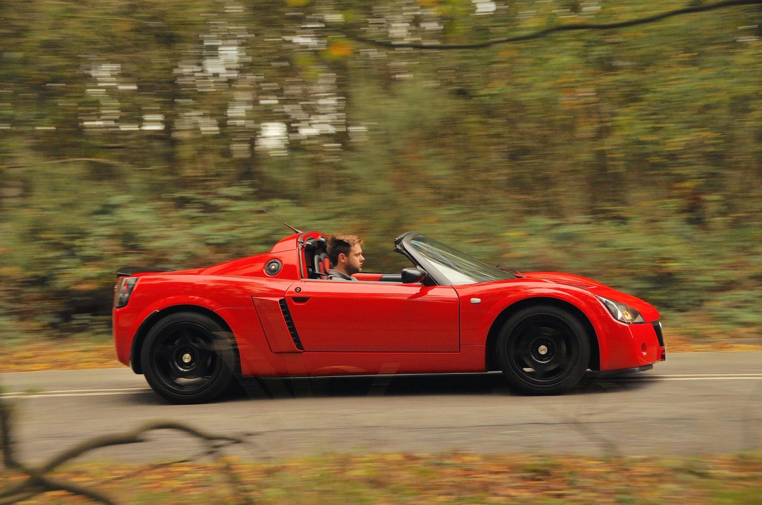 Vauxhall VX220 – Rewind Wednesday Vauxhall VX220 – Rewind Wednesday