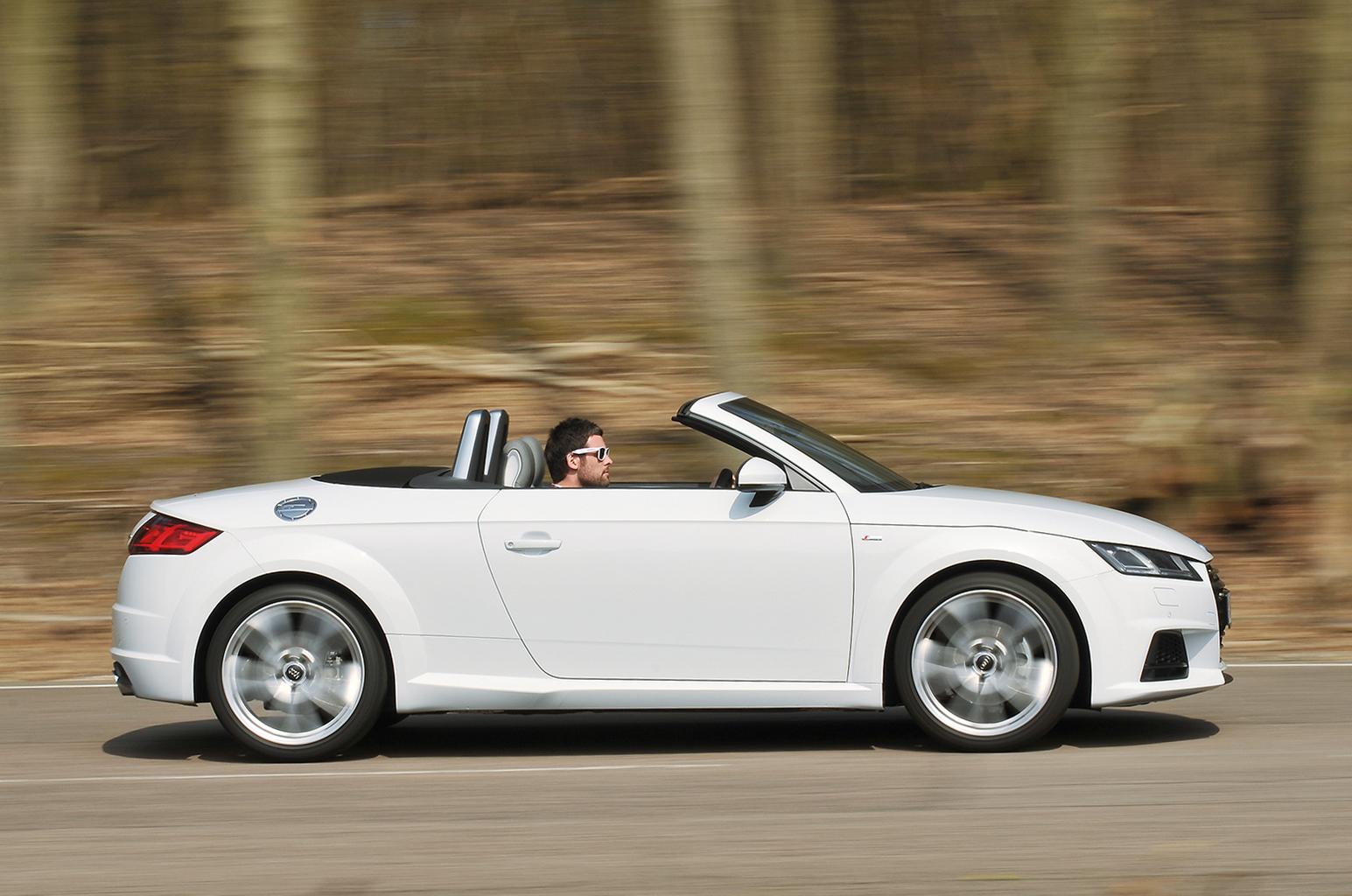 Audi TT Roadster vs BMW Z4 Audi TT Roadster vs BMW Z4