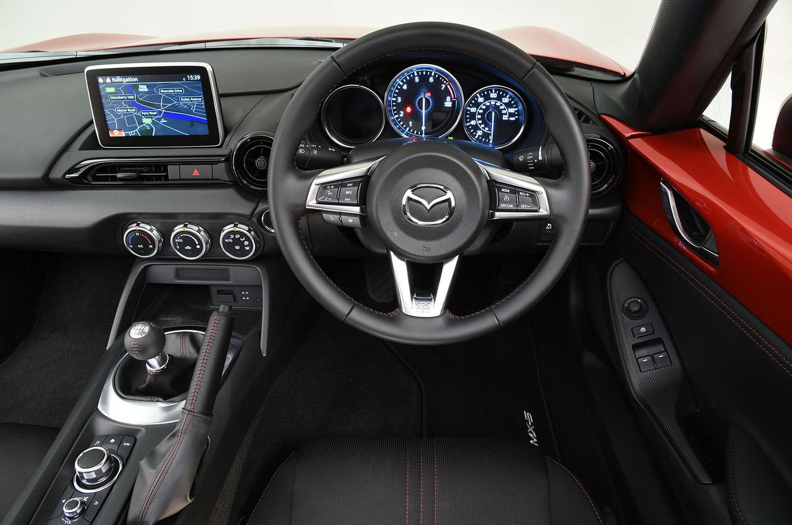 Mazda MX-5 vs Toyota GT86 Mazda MX-5 vs Toyota GT86