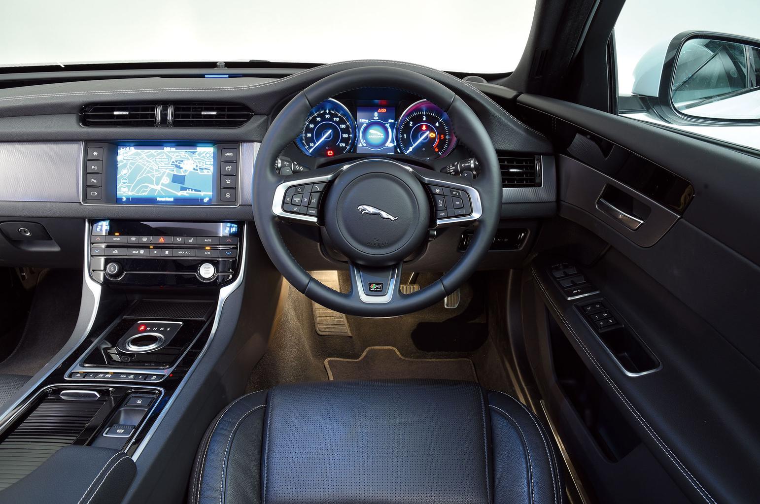 BMW 5 Series vs Jaguar XF vs Mercedes-Benz E-Class BMW 5 Series vs Jaguar XF vs Mercedes-Benz E-Class