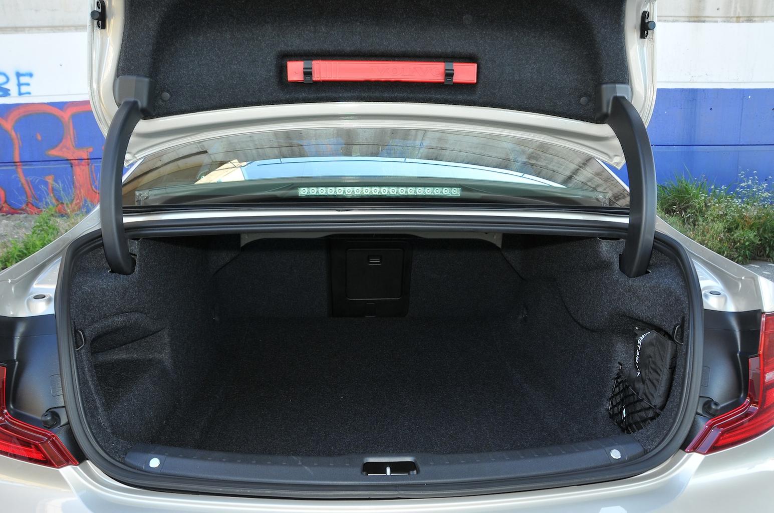 2016 Volvo S90 D5 review 2016 Volvo S90 D5 review