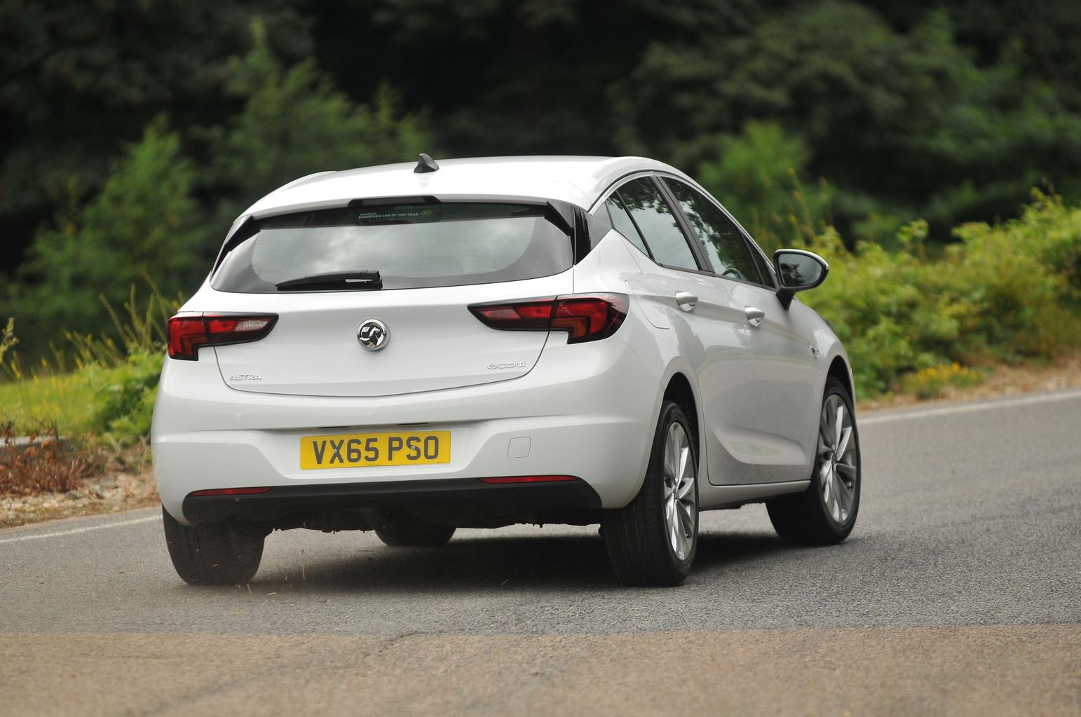 2016 Vauxhall Astra 1.6 CDTi 110 Ecoflex review 2016 Vauxhall Astra 1.6 CDTi 110 Ecoflex review