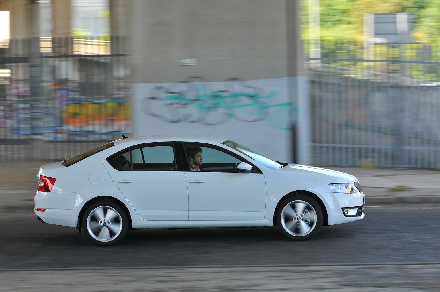 2016 Skoda Octavia 1.0 TSI review 2016 Skoda Octavia 1.0 TSI review