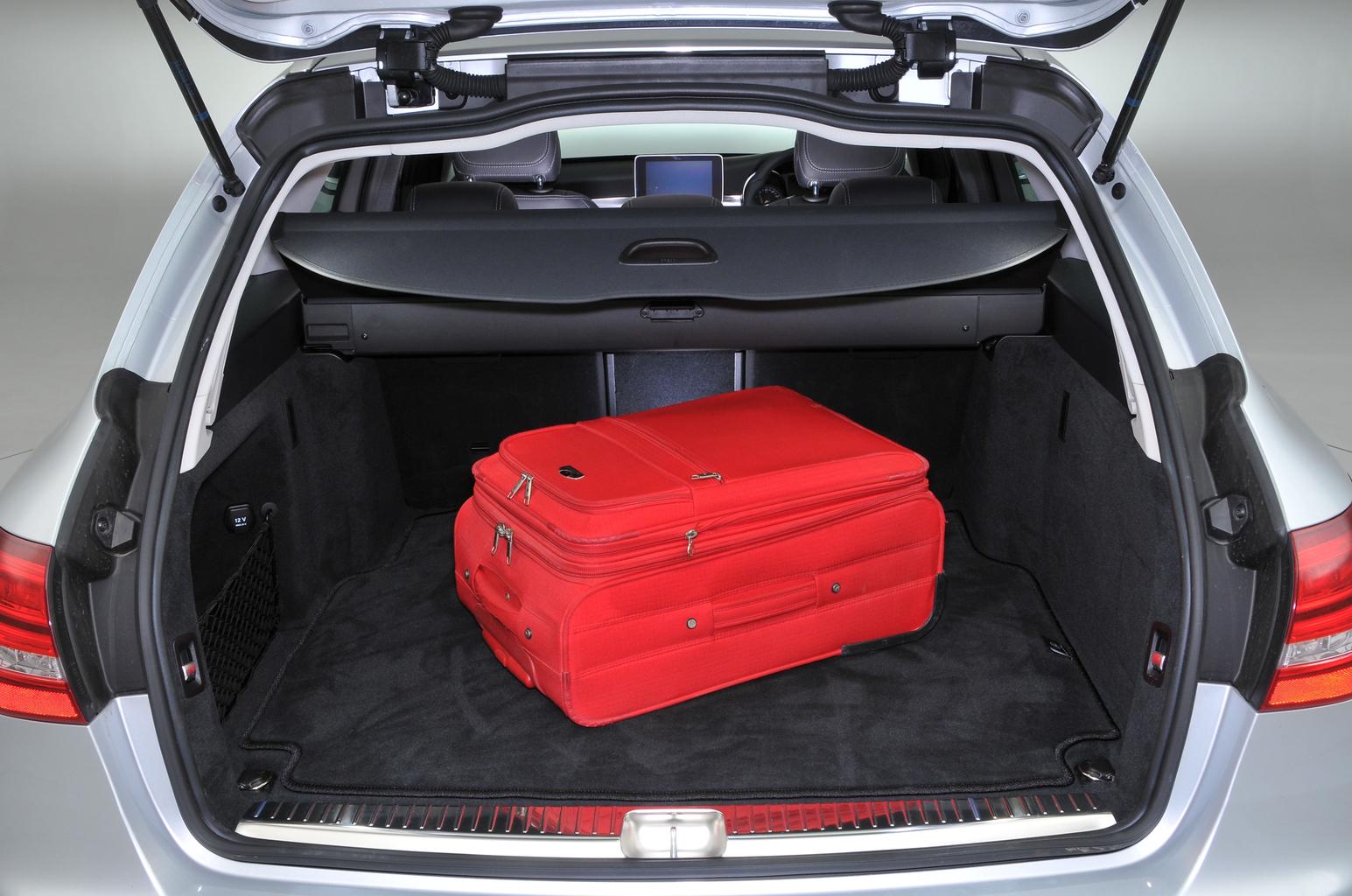 Audi A4 Avant vs BMW 3 Series Touring vs Mercedes C-Class Estate Audi A4 Avant vs BMW 3 Series Touring vs Mercedes C-Class Estate