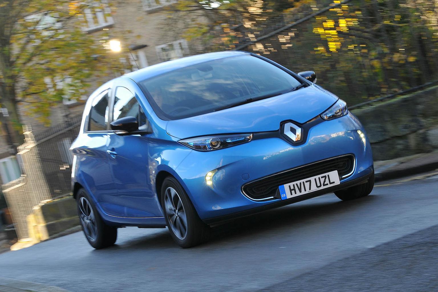 New Nissan Leaf vs Renault Zoe vs Volkswagen e-Golf New Nissan Leaf vs Renault Zoe vs Volkswagen e-Golf