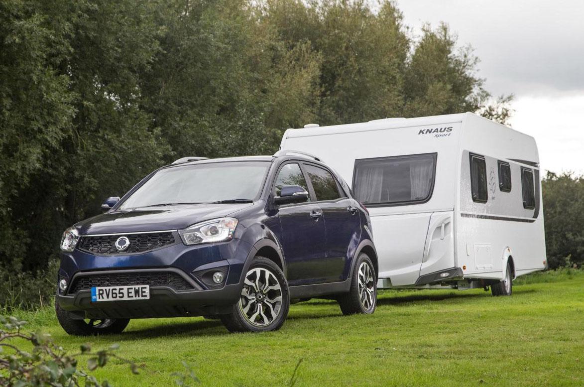 How to reverse a caravan or trailer How to reverse a caravan or trailer
