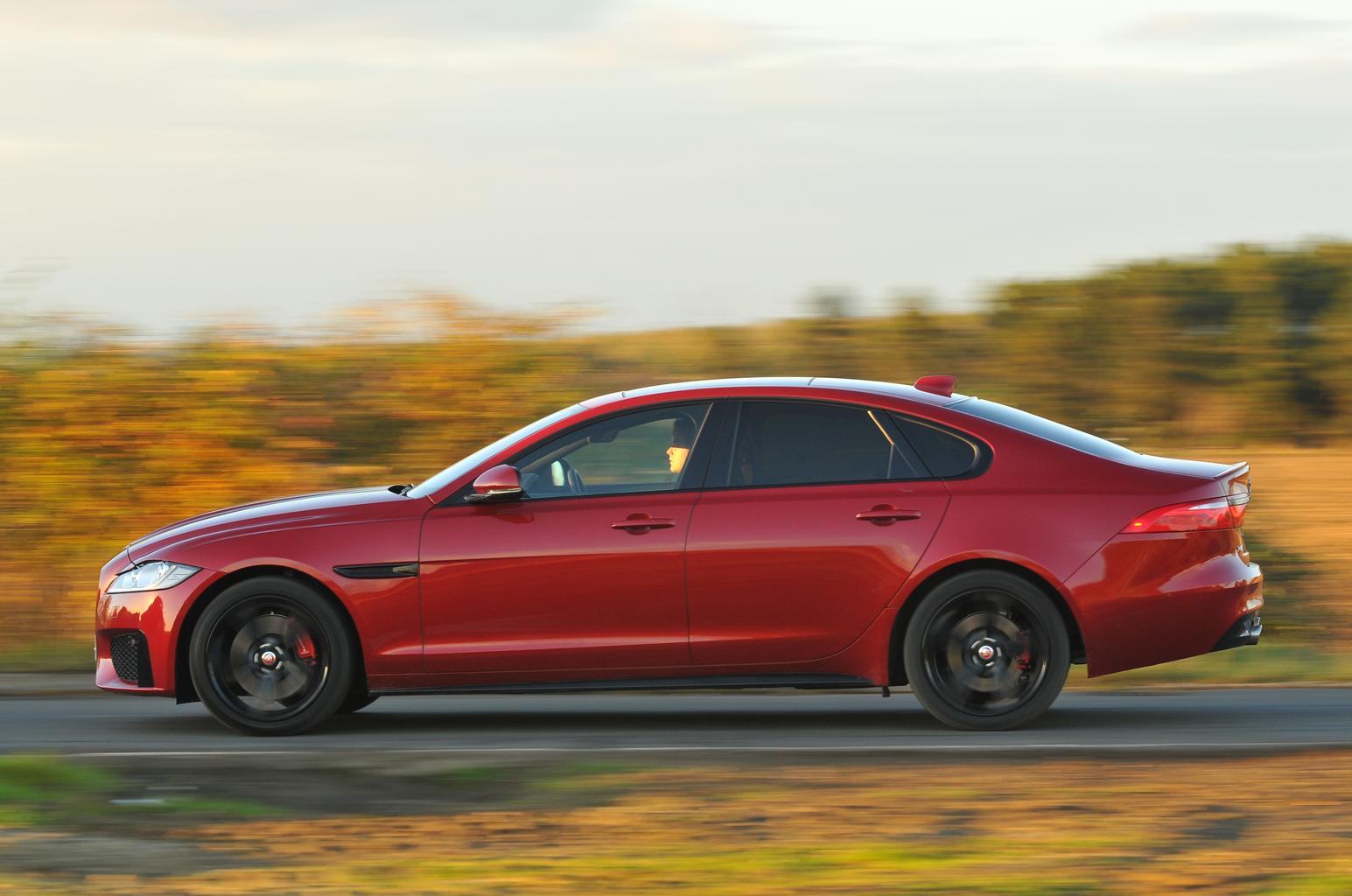 New BMW 5 Series vs Jaguar XF New BMW 5 Series vs Jaguar XF