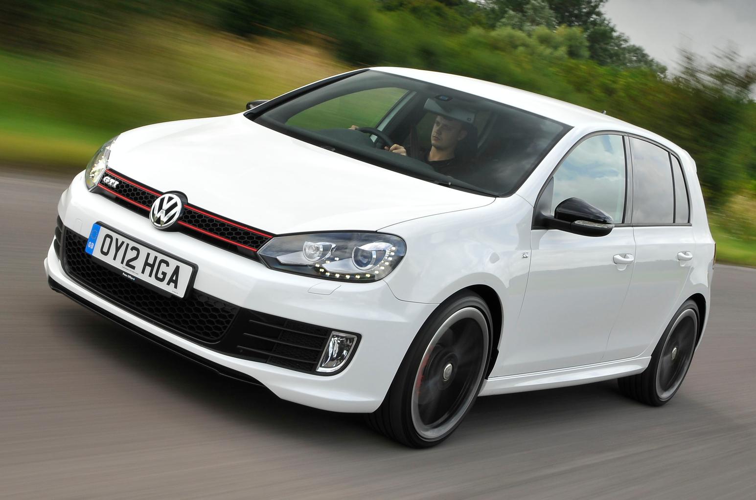 Used test – hot hatches: Ford Focus ST vs Volkswagen Golf GTI Used test – hot hatches: Ford Focus ST vs Volkswagen Golf GTI
