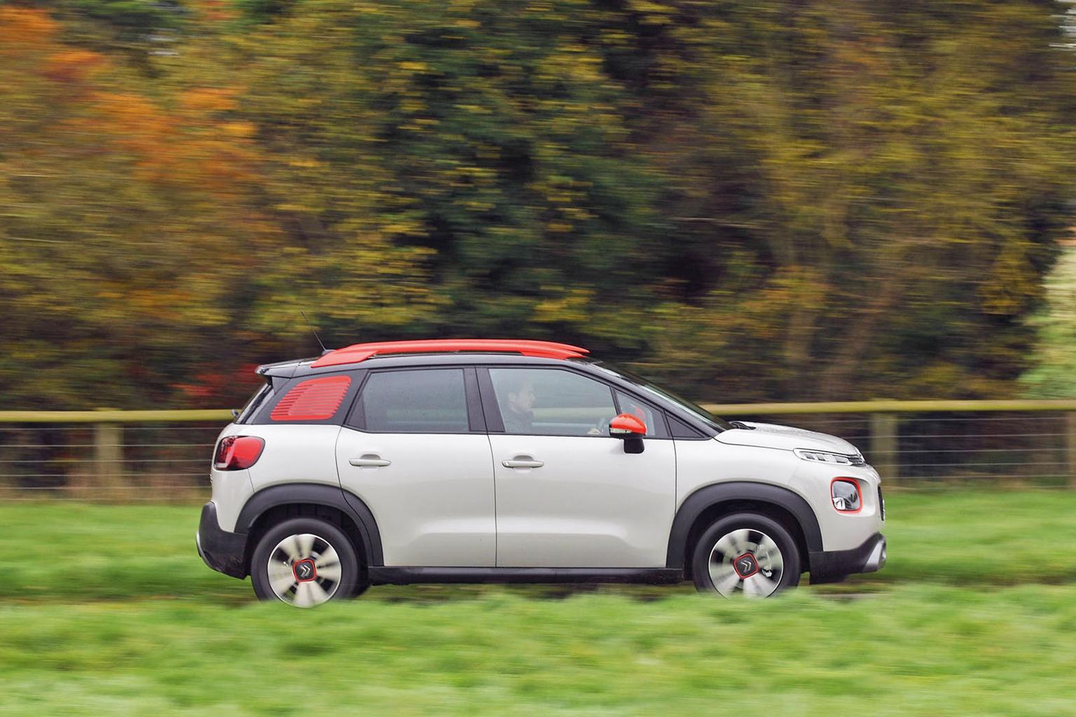 Citroën C3 Aircross vs Kia Stonic vs Seat Arona Citroën C3 Aircross vs Kia Stonic vs Seat Arona