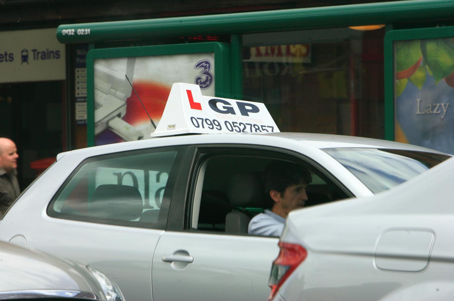 How much do driving lessons cost? How much do driving lessons cost?