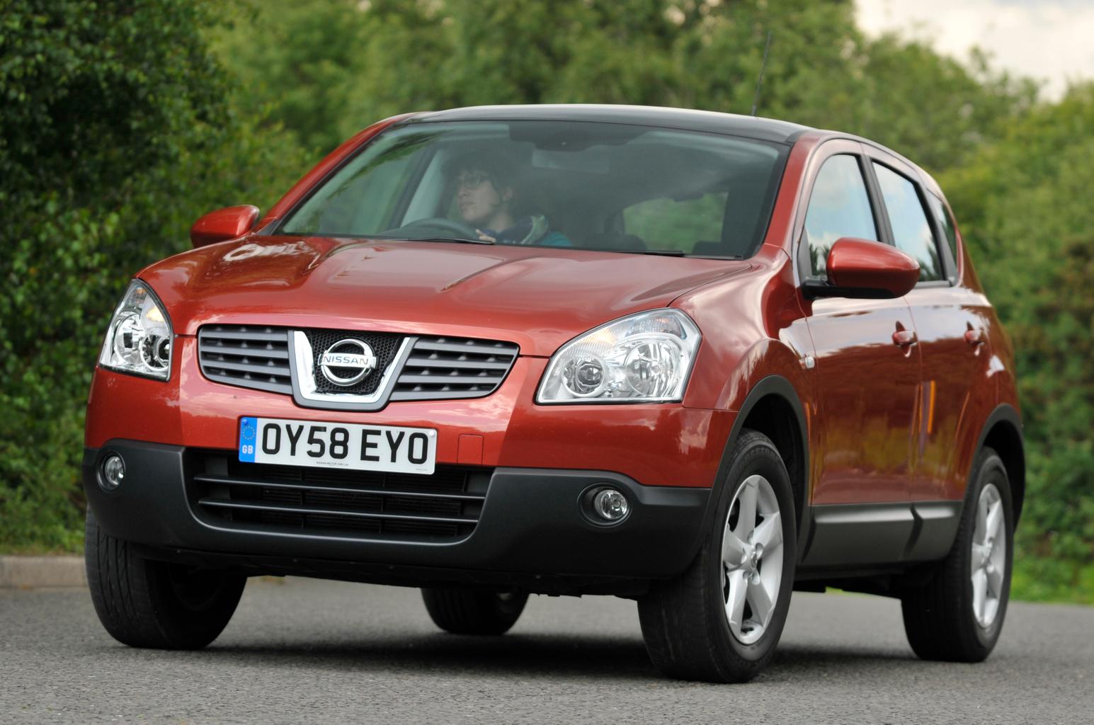 Used test: Peugeot 3008 vs Nissan Qashqai Used test: Peugeot 3008 vs Nissan Qashqai