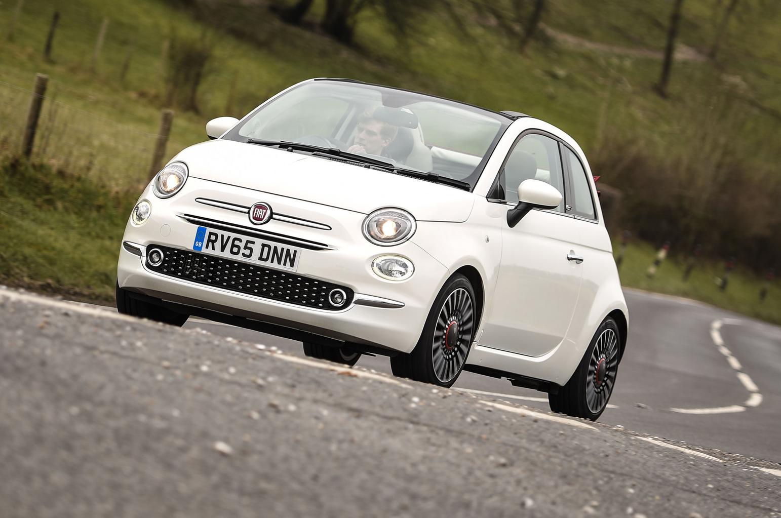DS 3 Cabrio vs Fiat 500C vs Mini Convertible DS 3 Cabrio vs Fiat 500C vs Mini Convertible