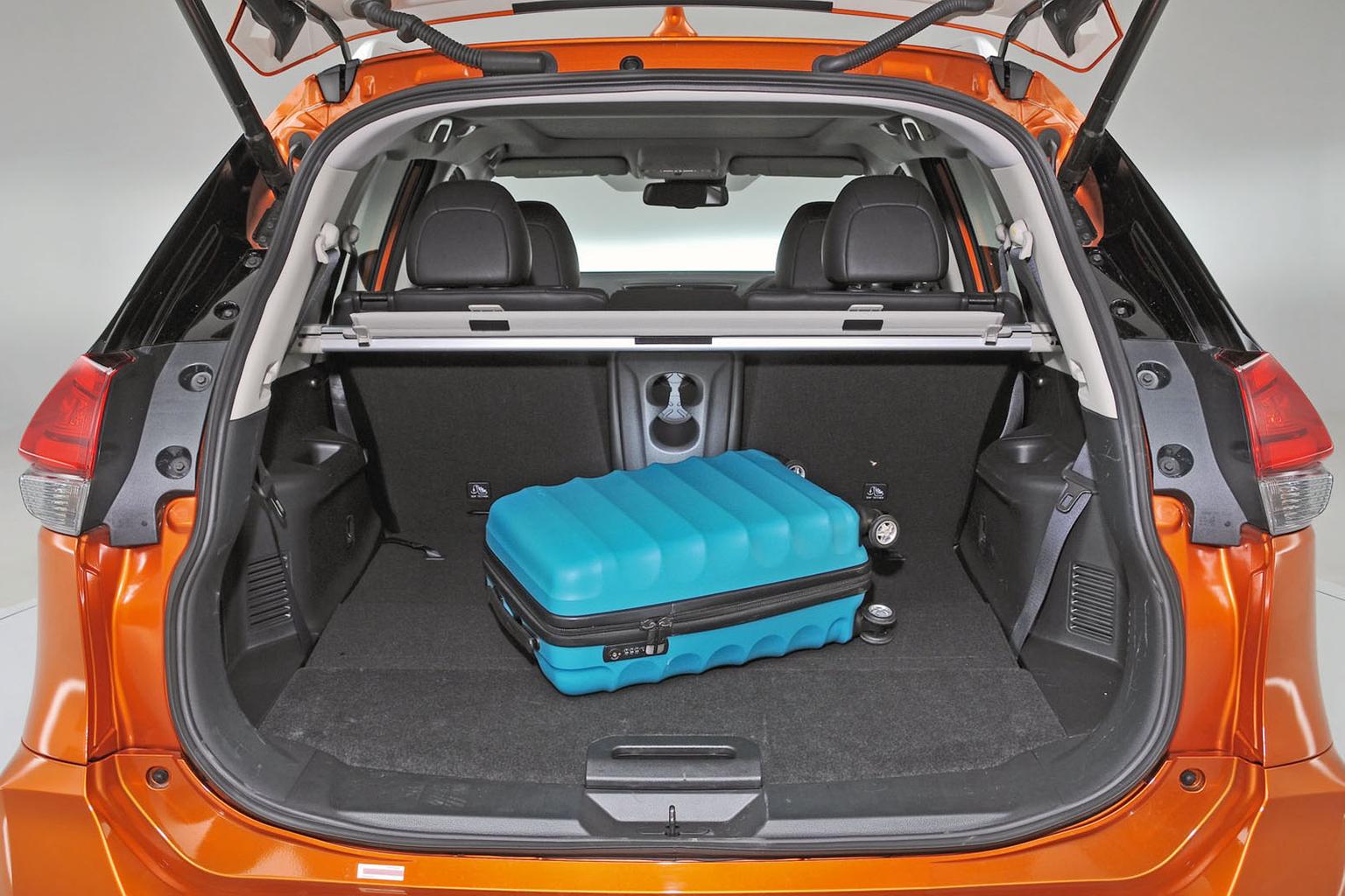 New Nissan X-Trail & Peugeot 5008 vs Skoda Kodiaq New Nissan X-Trail & Peugeot 5008 vs Skoda Kodiaq