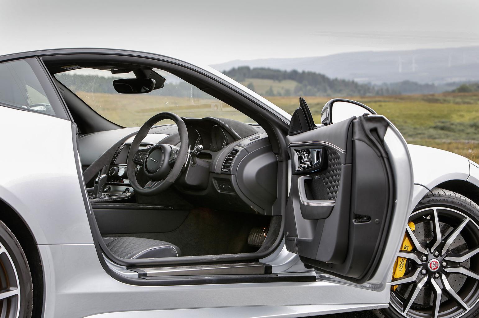 2016 Jaguar F-Type SVR review 2016 Jaguar F-Type SVR review
