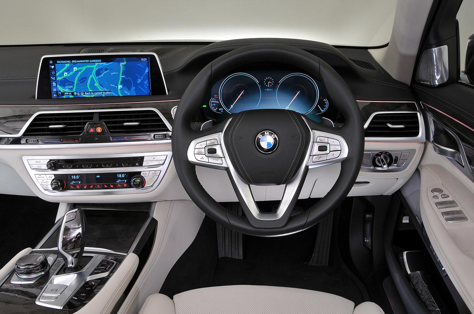 Used test: BMW 7 Series vs Mercedes-Benz S-Class Used test: BMW 7 Series vs Mercedes-Benz S-Class