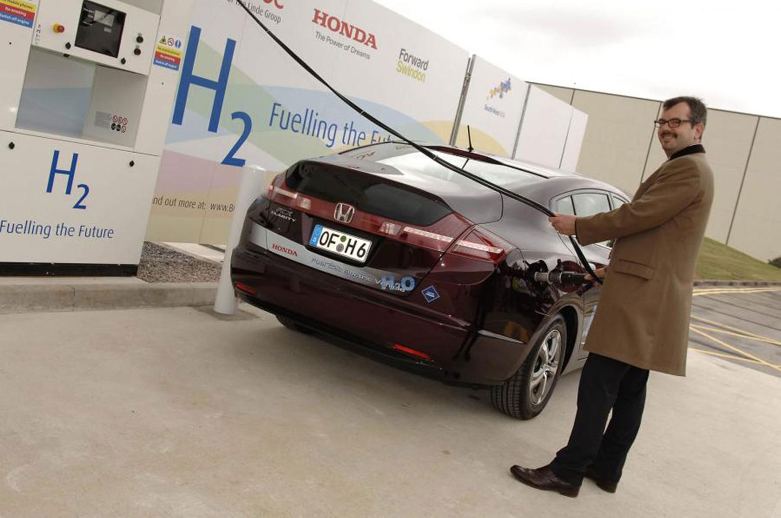 Volkswagen Group partners Hyundai-Kia to develop hydrogen fuel cell tech Volkswagen Group partners Hyundai-Kia to develop hydrogen fuel cell tech