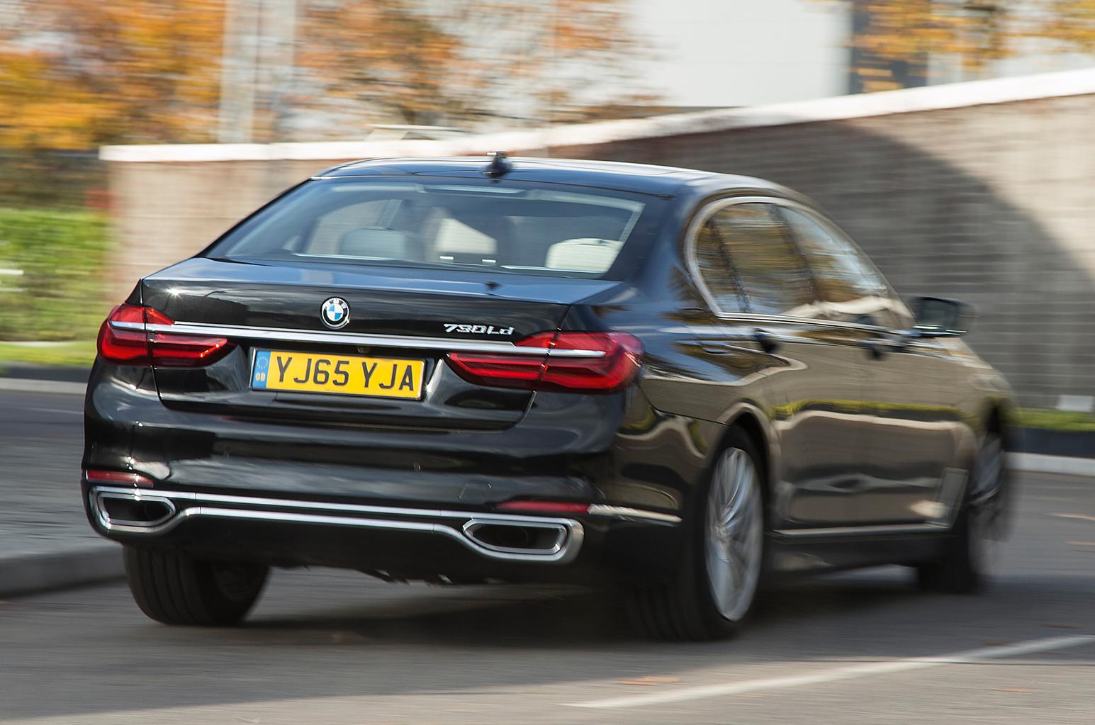 New BMW 7 Series vs Mercedes S-Class New BMW 7 Series vs Mercedes S-Class