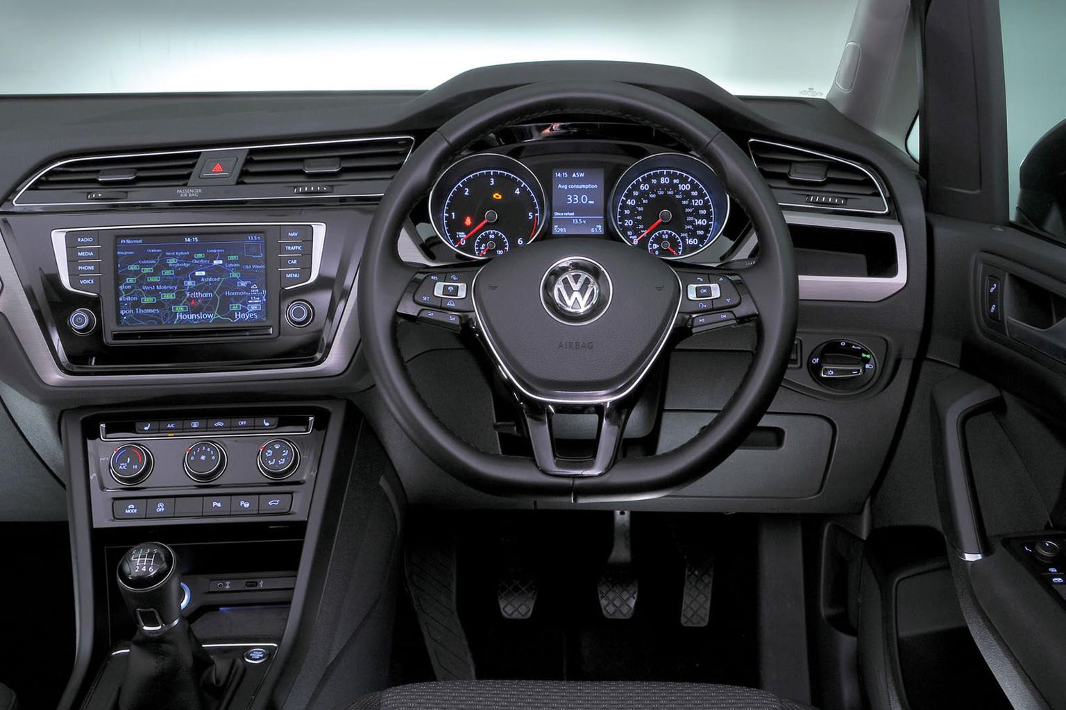 New Renault Grand Scenic vs Citroen Grand C4 Picasso vs Volkswagen Touran New Renault Grand Scenic vs Citroen Grand C4 Picasso vs Volkswagen Touran