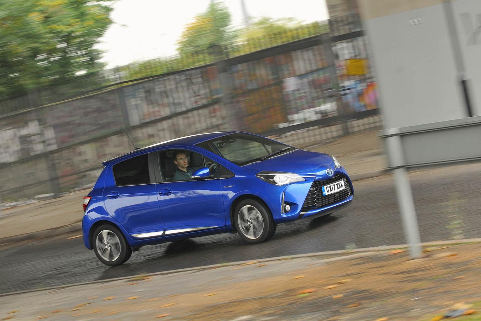 New Toyota Yaris Hybrid vs Renault Zoe New Toyota Yaris Hybrid vs Renault Zoe