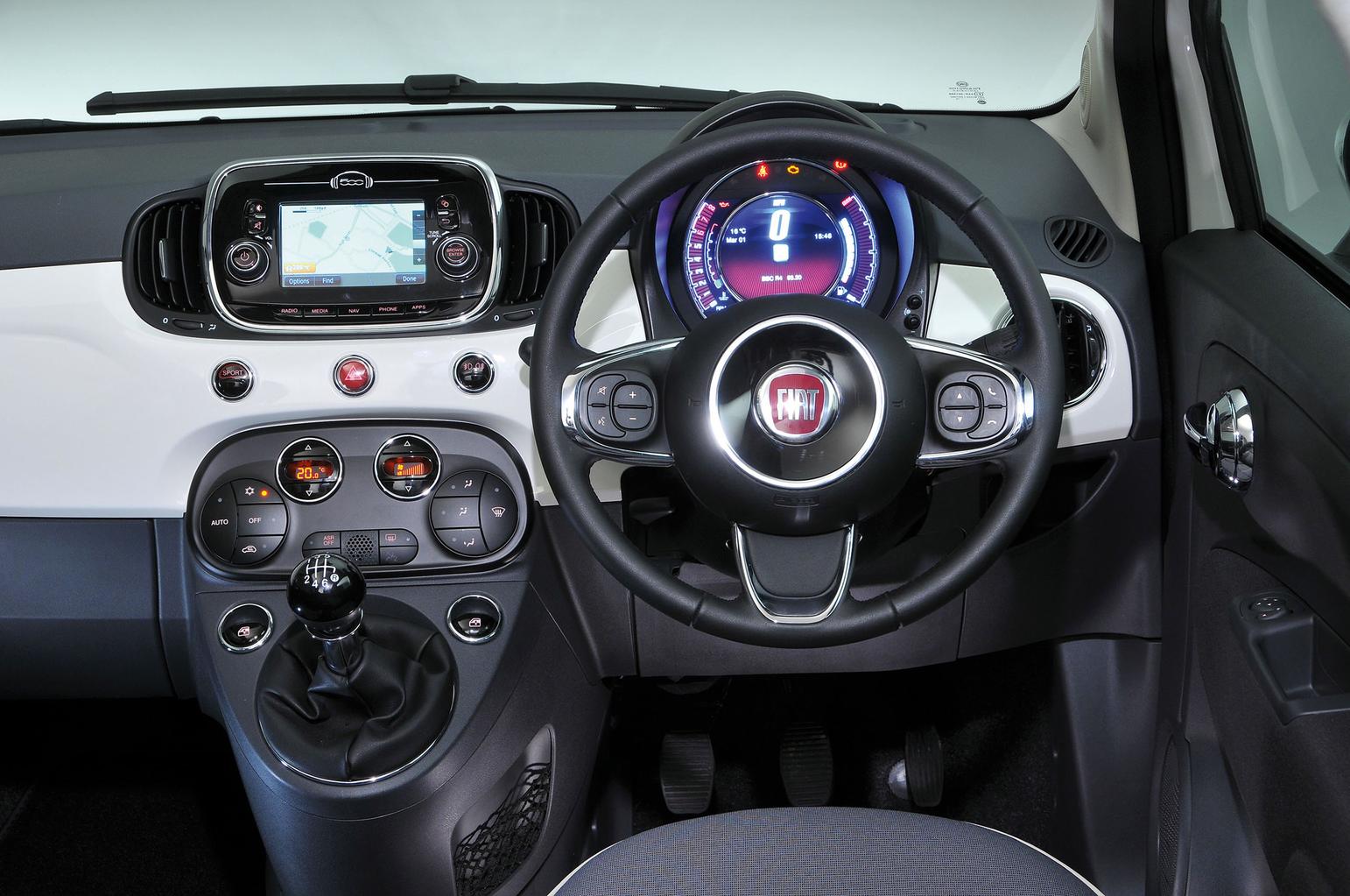 DS 3 Cabrio vs Fiat 500C vs Mini Convertible DS 3 Cabrio vs Fiat 500C vs Mini Convertible