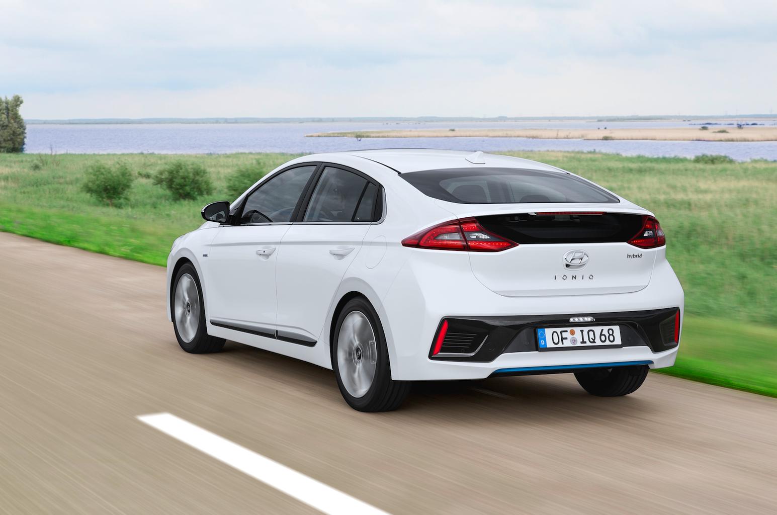 2016 Hyundai Ioniq - video reader review 2016 Hyundai Ioniq - video reader review