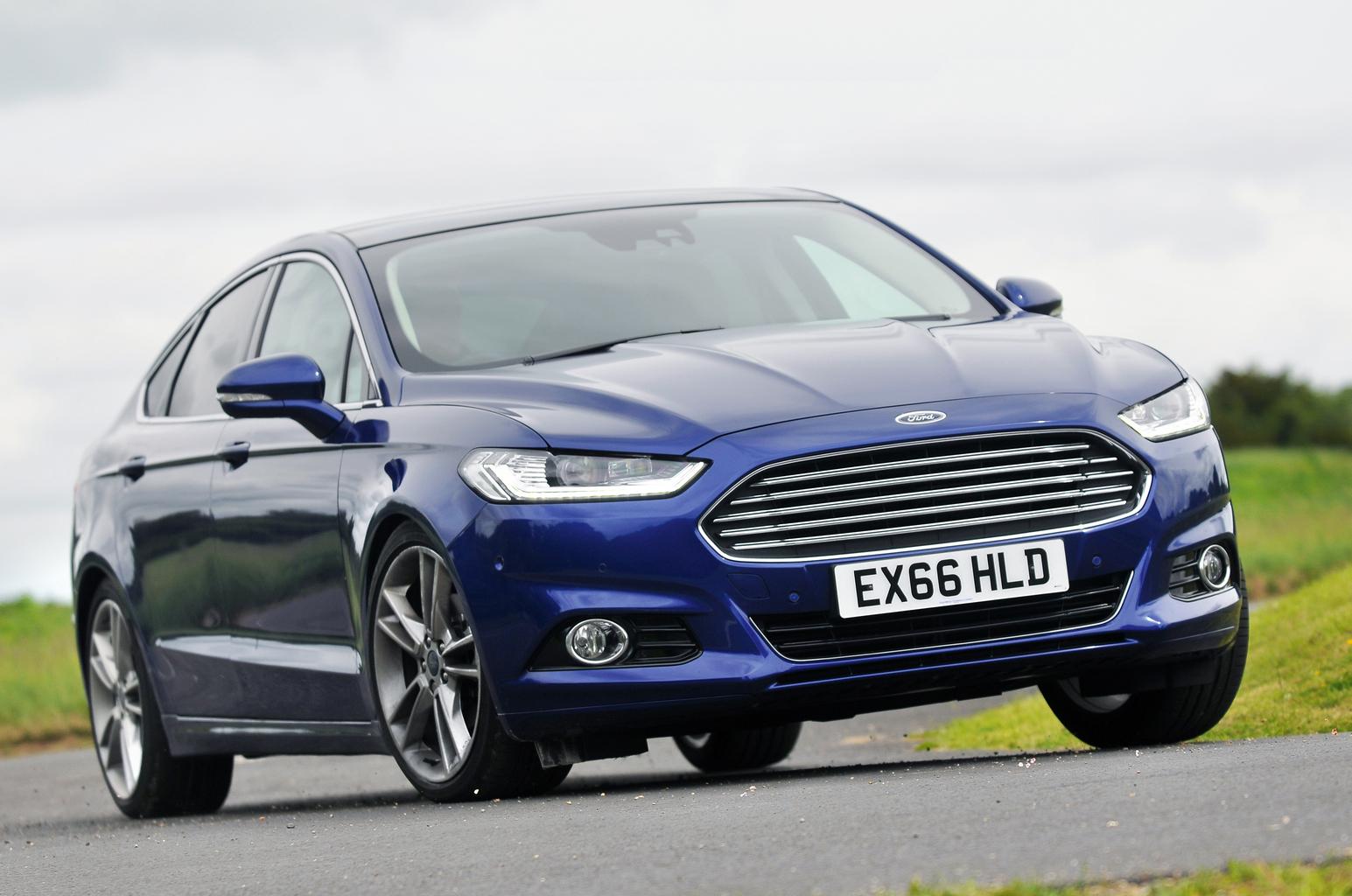 Skoda Superb vs Ford Mondeo vs Volvo S60 Skoda Superb vs Ford Mondeo vs Volvo S60