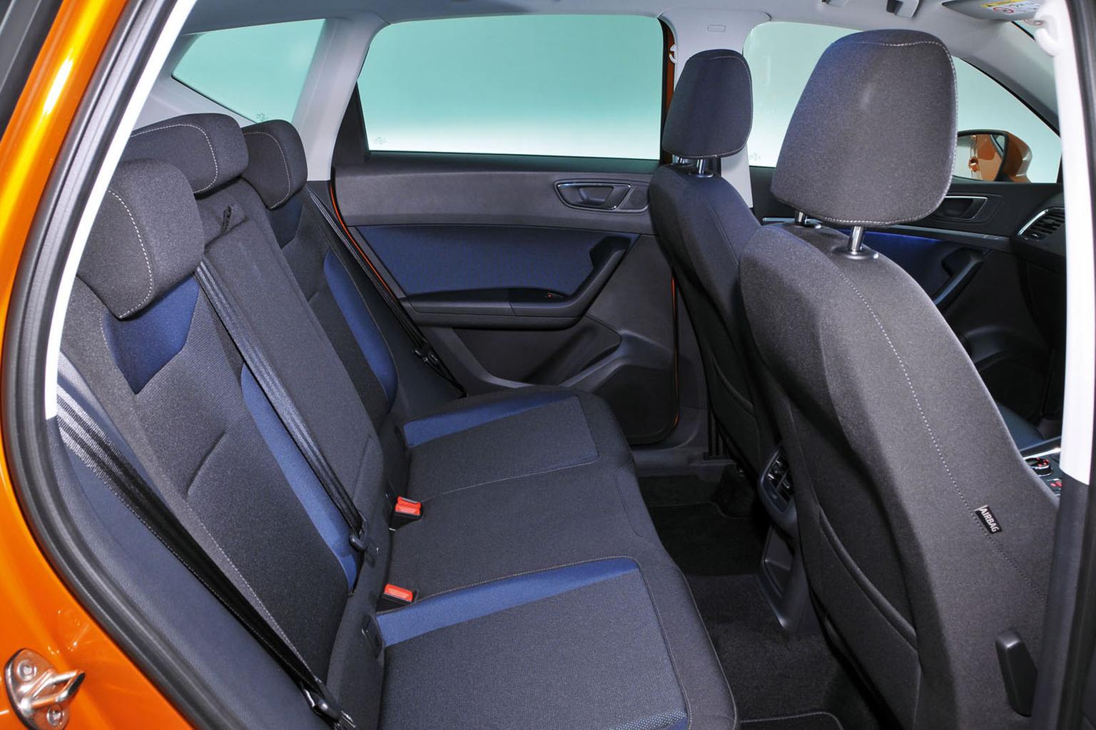 Mini Countryman vs Audi Q2 and Seat Ateca Mini Countryman vs Audi Q2 and Seat Ateca