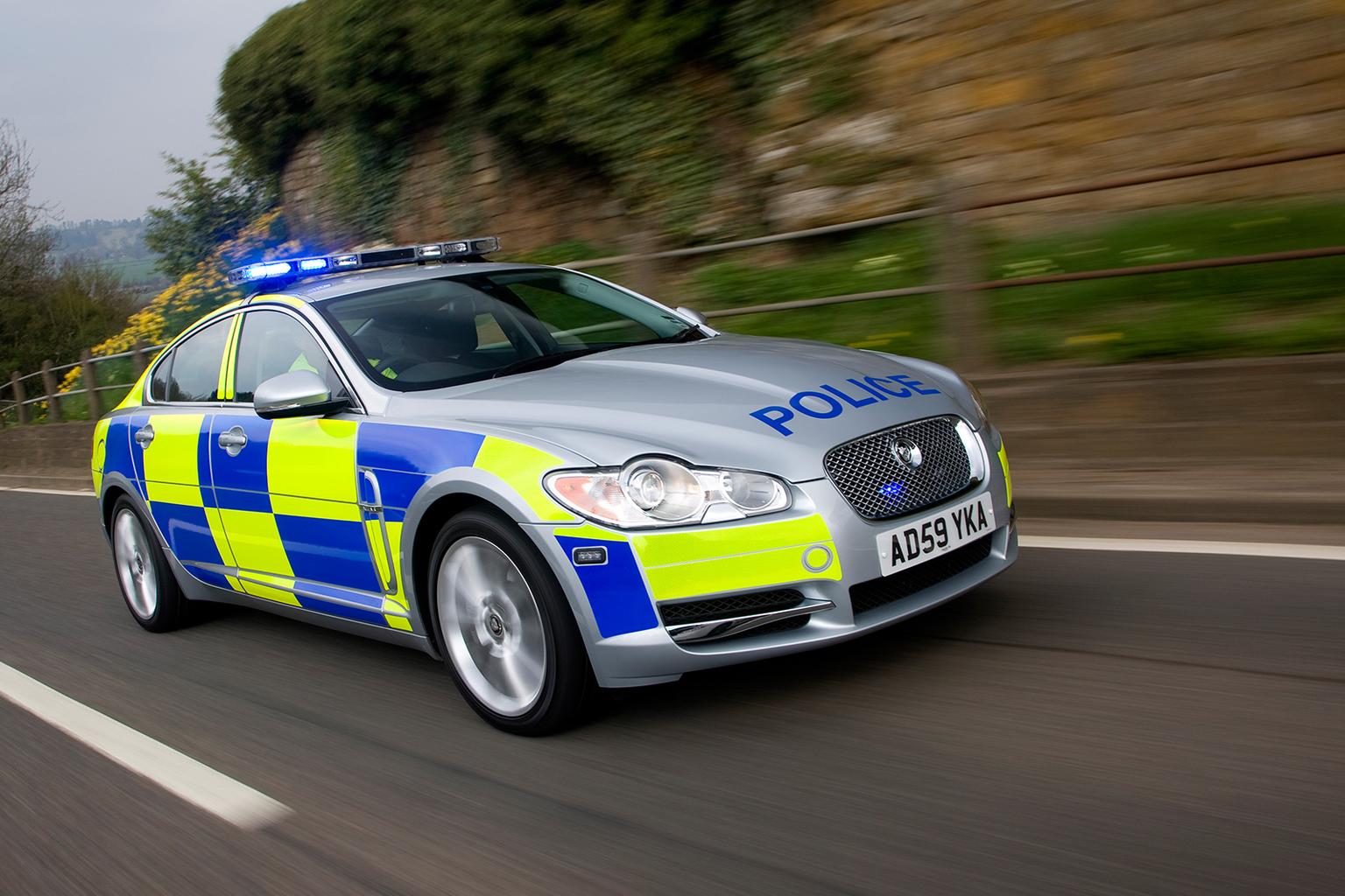 What should I do when there's an emergency vehicle behind me? What should I do when there's an emergency vehicle behind me?